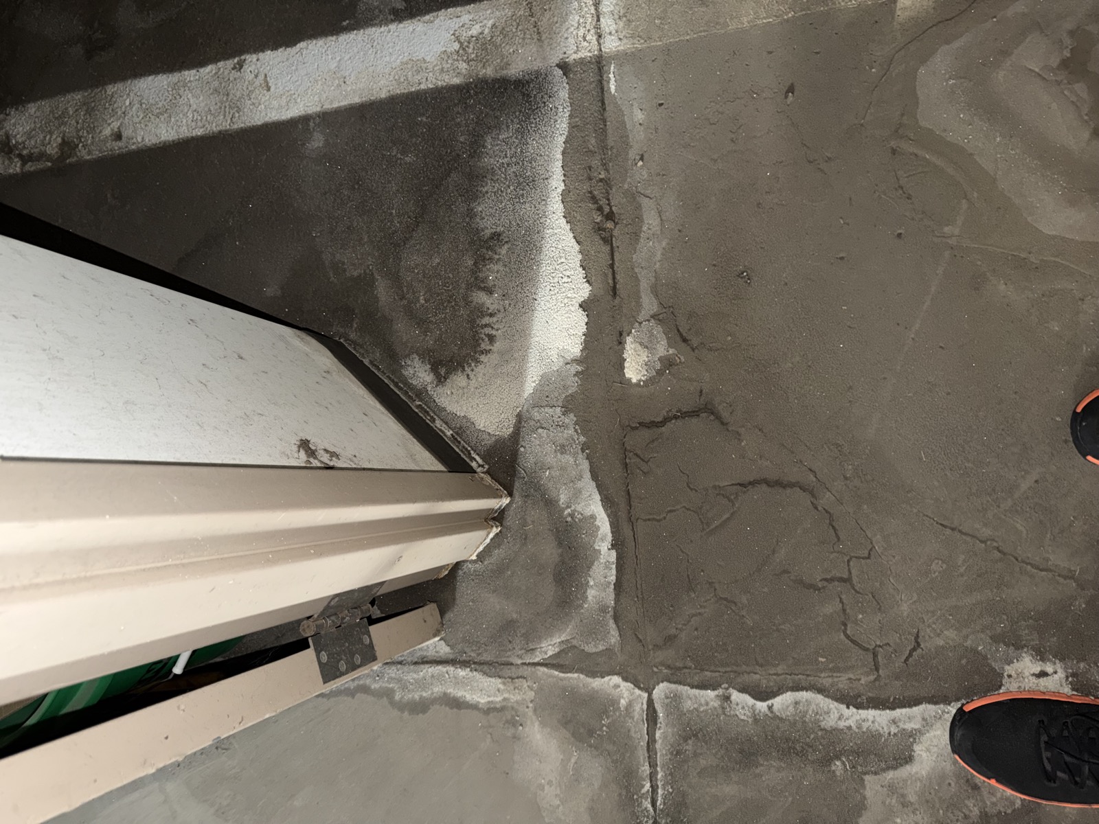 Garage - Floor - 5